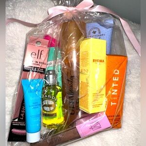 MYSTERY SKIN AND MAKE UP BAG